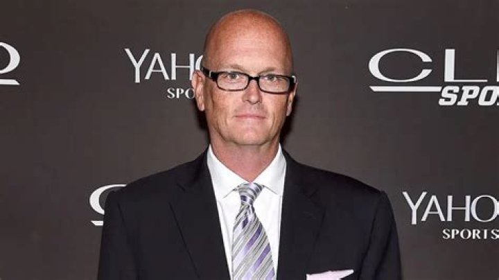 Scott Van Pelt Cancer: Illness And Health 2023, Is He Sick?