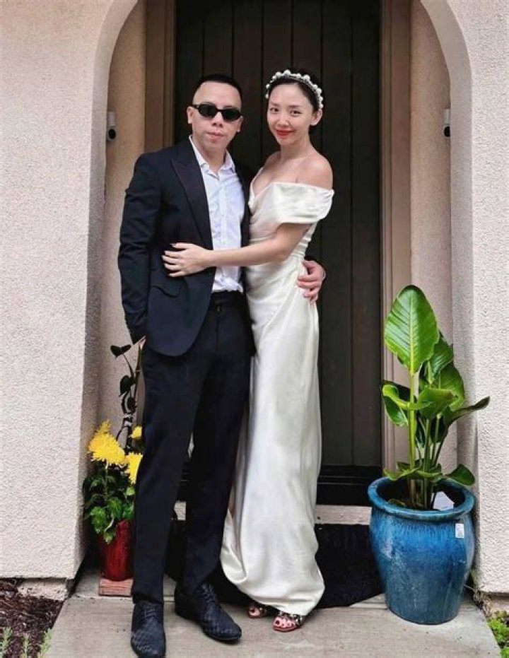 Who is Toc Tien Husband, Hoang Touliver